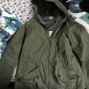 Columbia rain coat